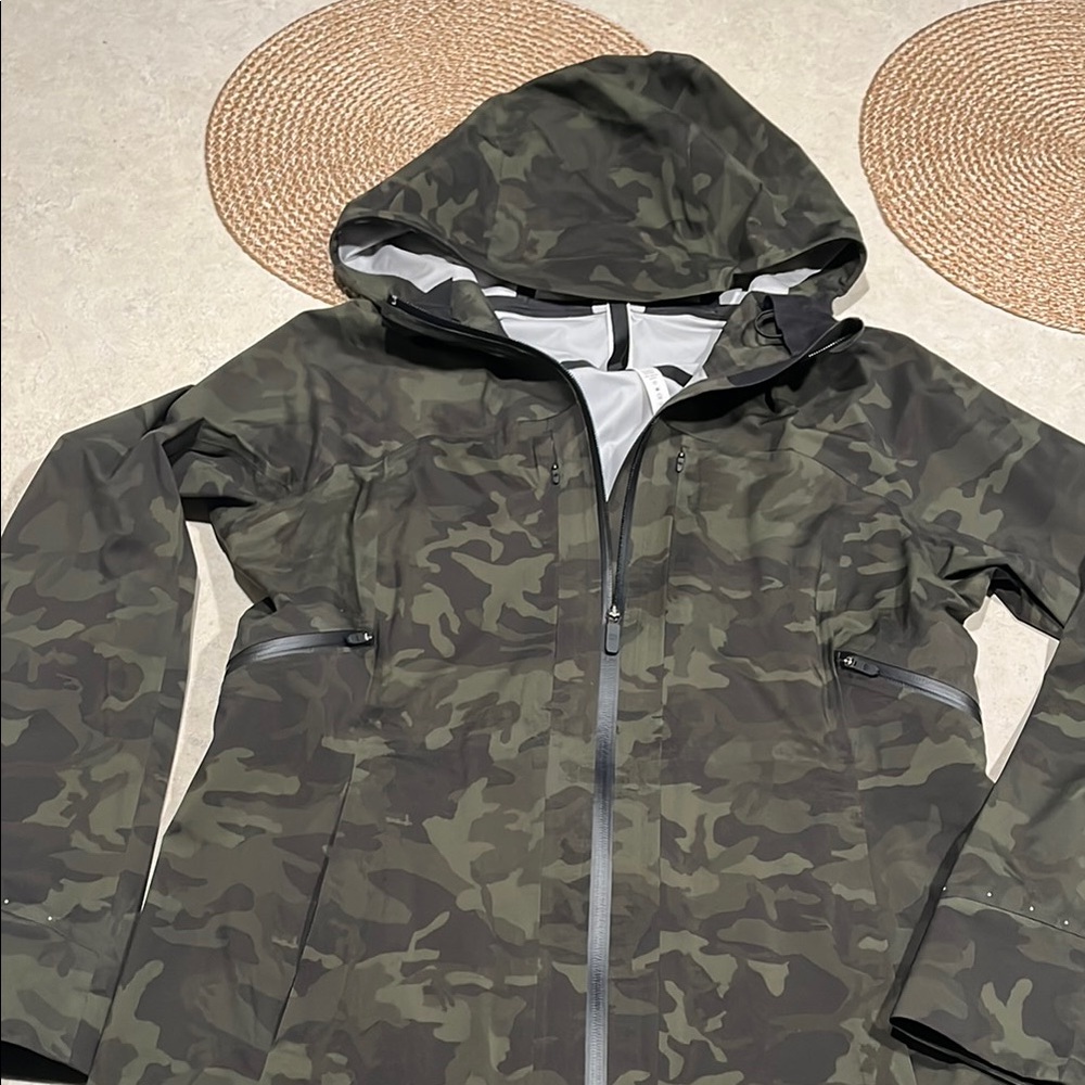 Lululemon Athletica Camouflage Jacket - Green and Black